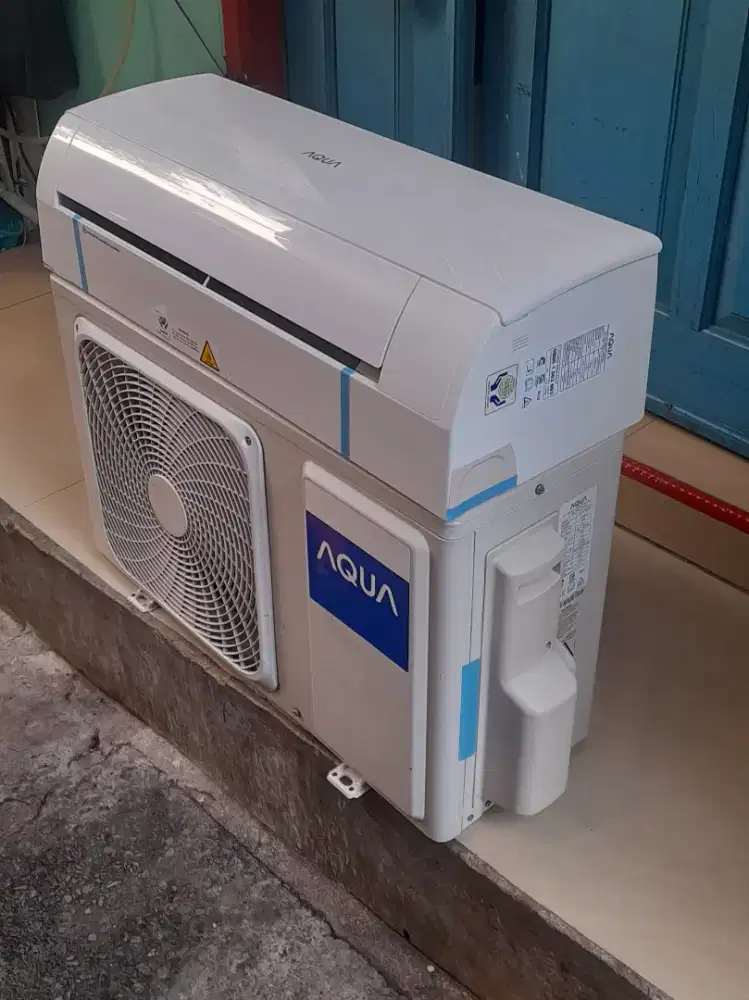 Jual ac aqua 1 pk R32 terbaru 7 bln pakek mulus ori ful