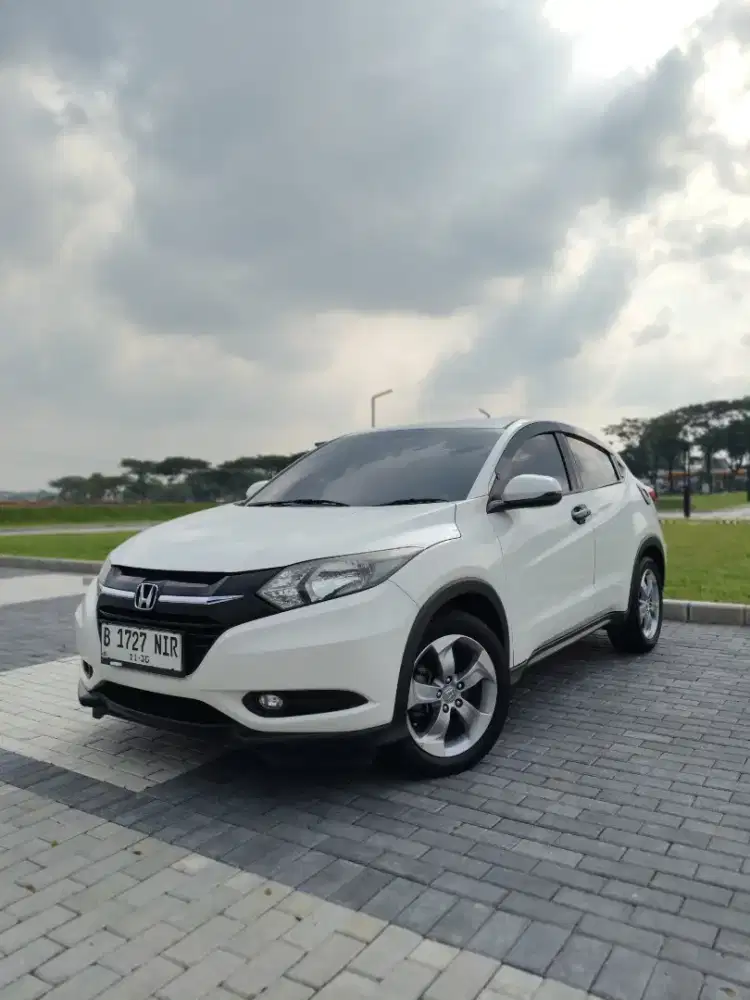 Jual Mobil Bekas Berkualitas Siap Pakai HONDA HRV E AT