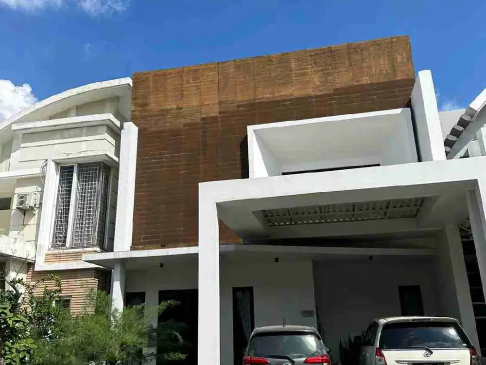 Rumah Royal Residence Buckingham Surabaya Murah. EDD.A012