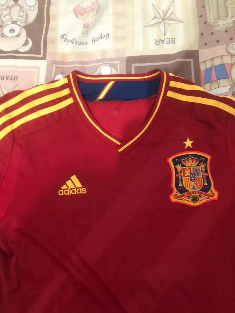 Jersey original timnas spanyol