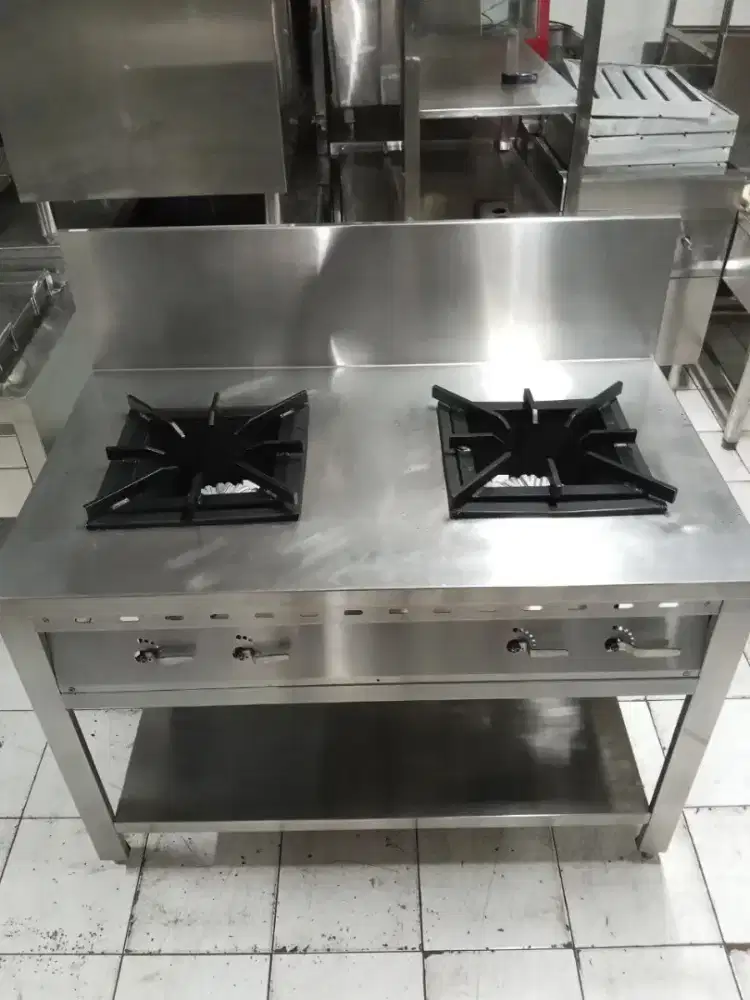 Kompor 2 Tungku High Pressure – Api Besar untuk Dapur Usaha