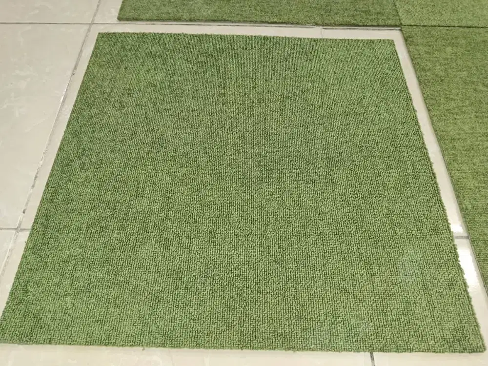 Karpet Ubin / Karpet Lantai Tile ex Perkantoran