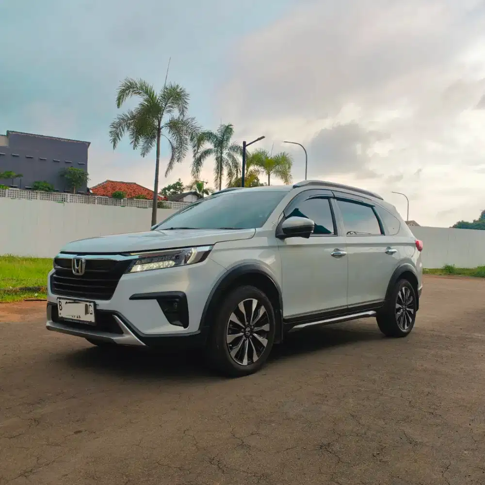 Honda BR-V prestige 2023 sensing istimewa record resmi