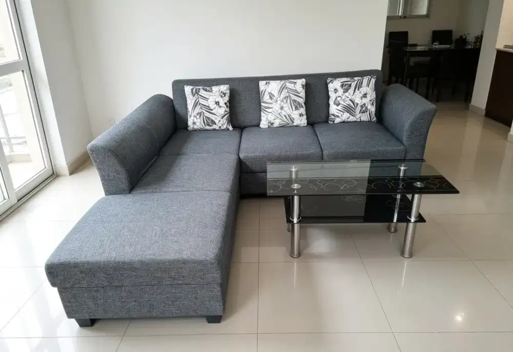 Sofa set bentuk L plus meja kaca