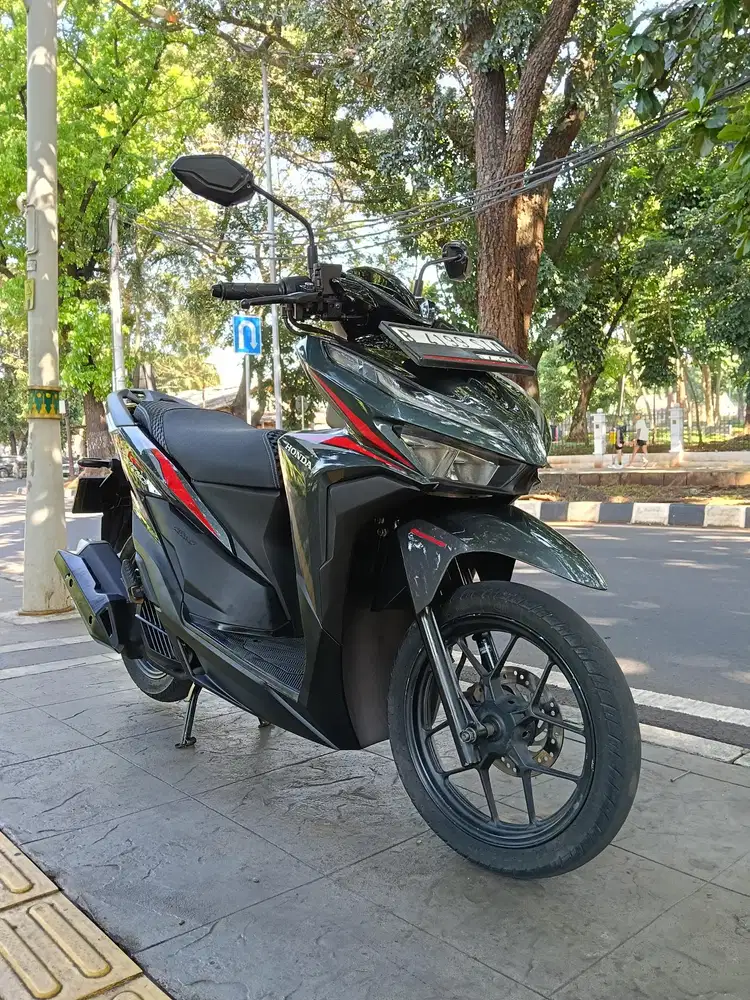 DIJUAL CASH NEW HONDA VARIO 125 ESP CBS FI THN 2019 PJK IDUP