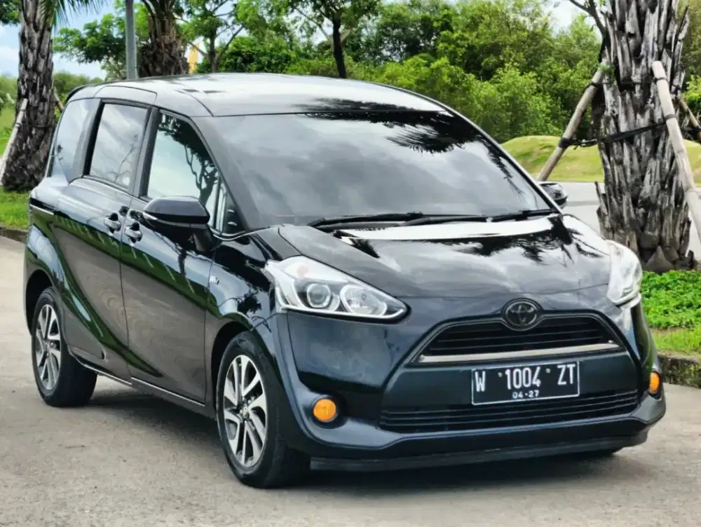 Sienta V 2018 pmk AT nik 2017 AT milik sendiri