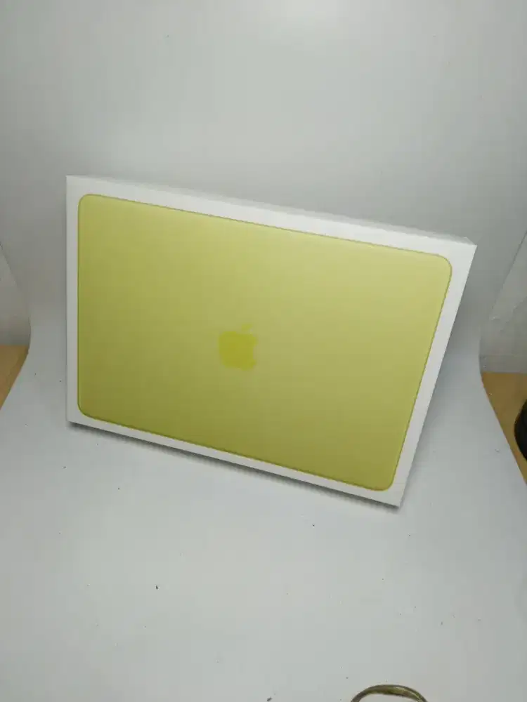 Apple Macbook Neo New iBox
