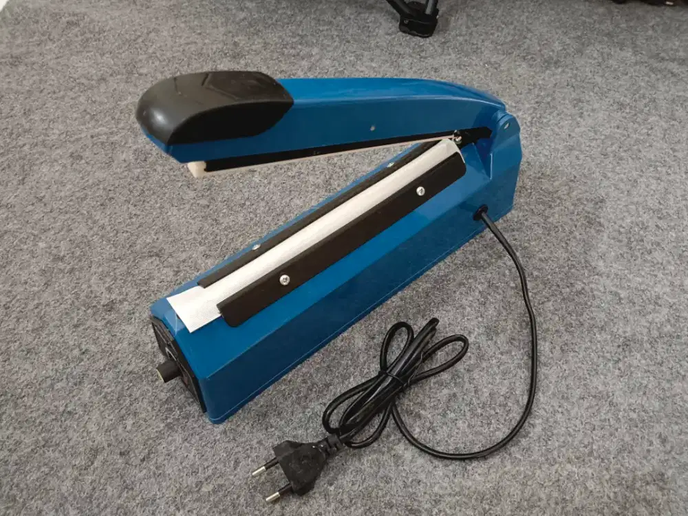 Mesin presss plastik
