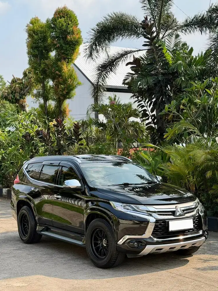 {Cash} Mitsubishi Pajero Sport Dakar Limited Edition A/T Diesel 2017