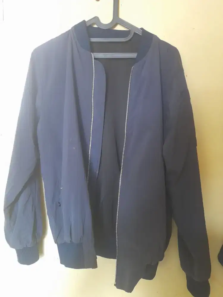 Jaket bomber navy size M