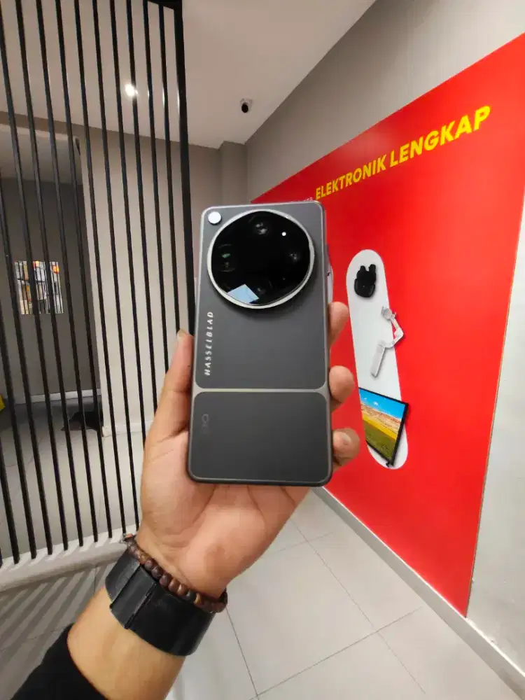 OPPO FIND X9 ULTRA HASSELBLAD PREFESIONAL CAMERA (PREORDER)