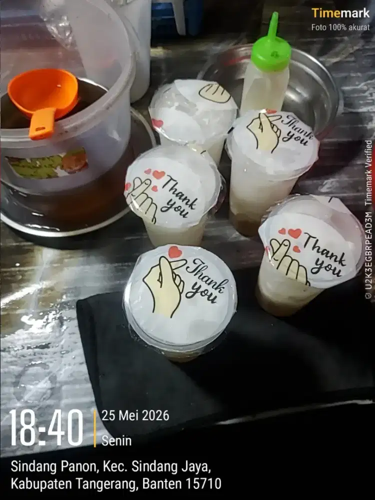 Jual es kelapa muda