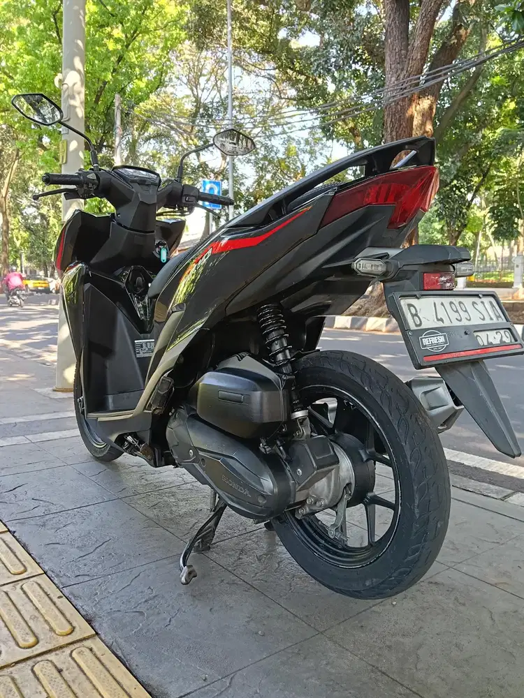 DIJUAL CASH NEW HONDA VARIO 125 ESP CBS FI THN 2019 PJK IDUP