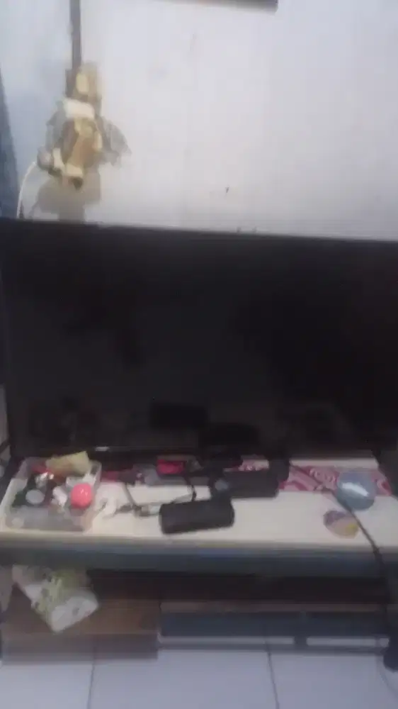 Tv led merk sharp 40 inch ANALOG