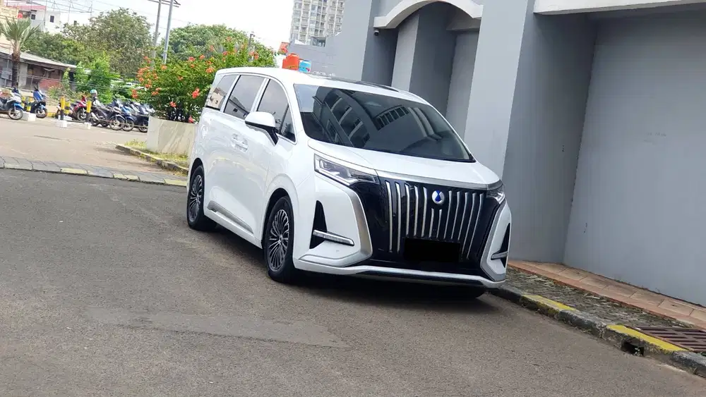 [ LIKE NEW CONDITION ] Denza D9 D 9 Elite FWD 4x2 EV AT 2025/2026