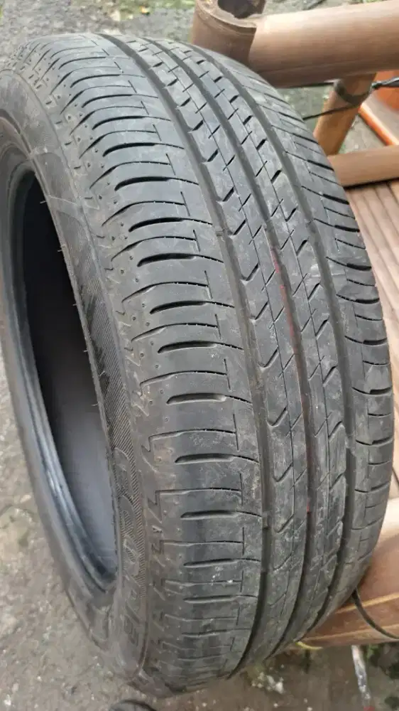 Bridgestone ecopia like new 195 55 16