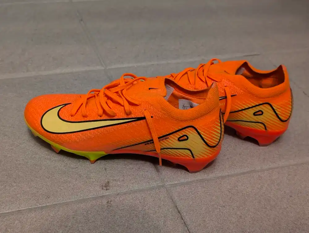 Sepatu sepak bola nike mercurial airzoom 41 orange 26cm