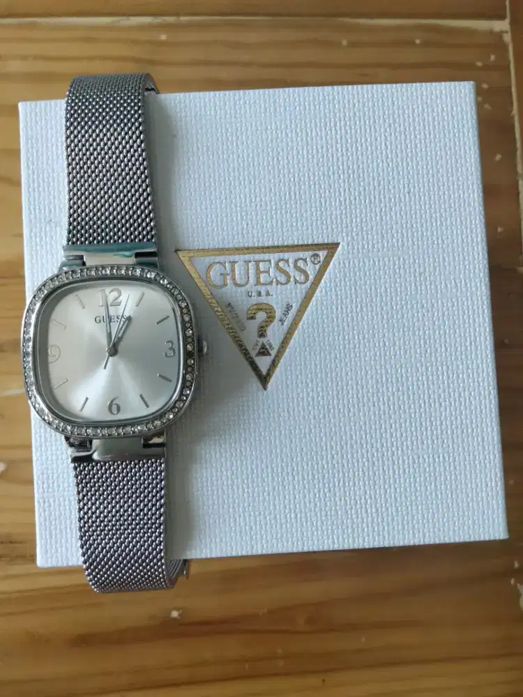 Jam tangan second guess wanita