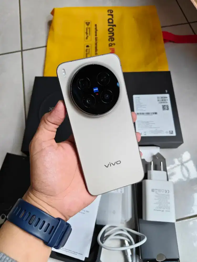 VIVO X300 Pro Zeiss 16GB / 512GB Dune Brown Fullset GARANSI 2 TAHUN