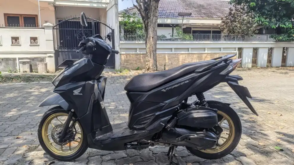 Vario 150cc SE Hitam Doff