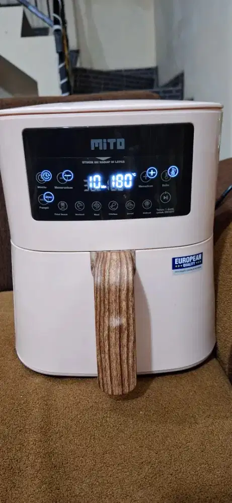 Air Fryer MITO 4L – kondisi seperti baru (baru dipakai 1x)  Masak jadi