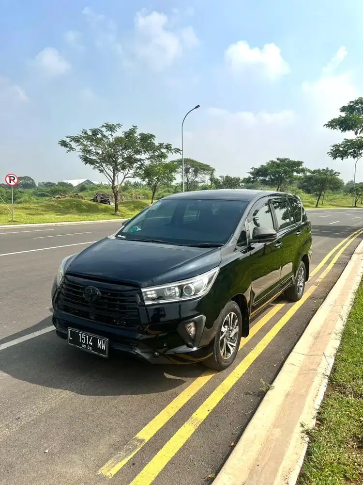 Toyota Innova Reborn 2.4 V Diesel A/T 2021