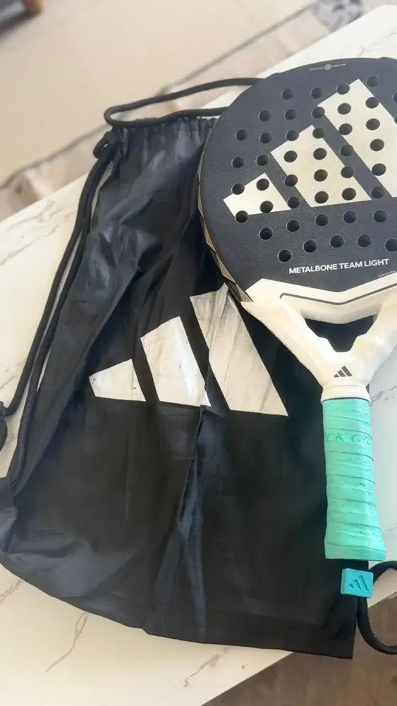 WTS Raket Padel Adidas Metalbone Bandung Like New