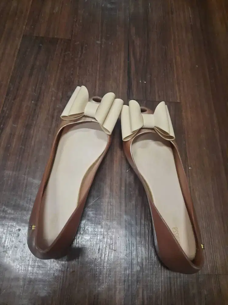 SEPATU MELISSA UKURAN 40