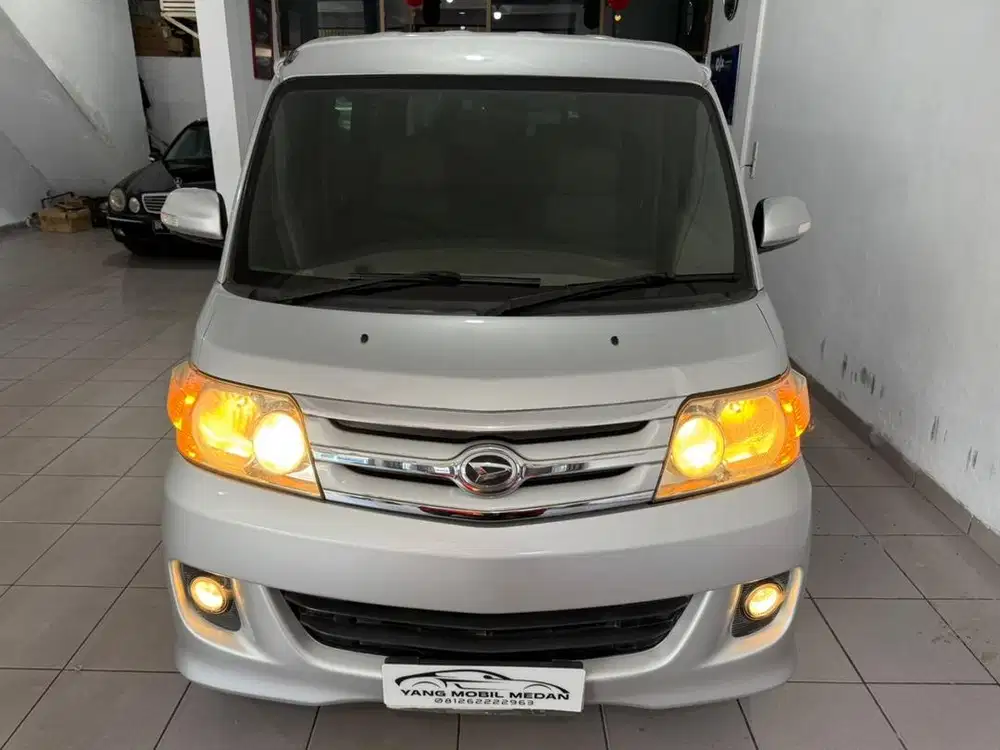 Daihatsu Luxio 1.5 X Manual 2013 Silver