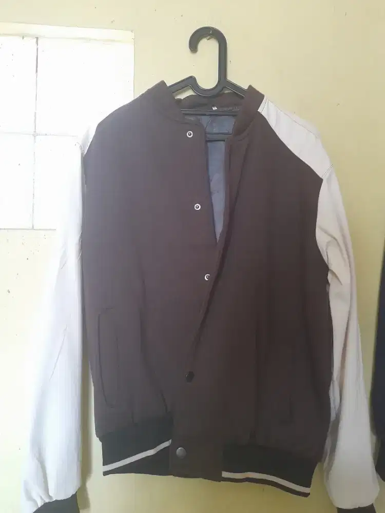 Jaket bomber honda  brown new size XL kecil