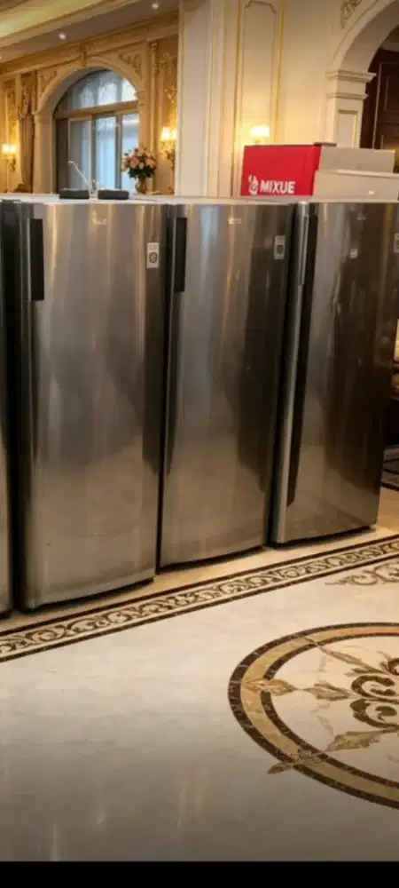 Freezer es batu 6 rak