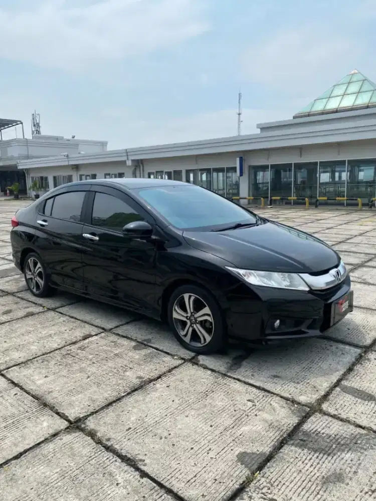 (TDP 18 JUTA) HONDA CITY E  2016 HITAM