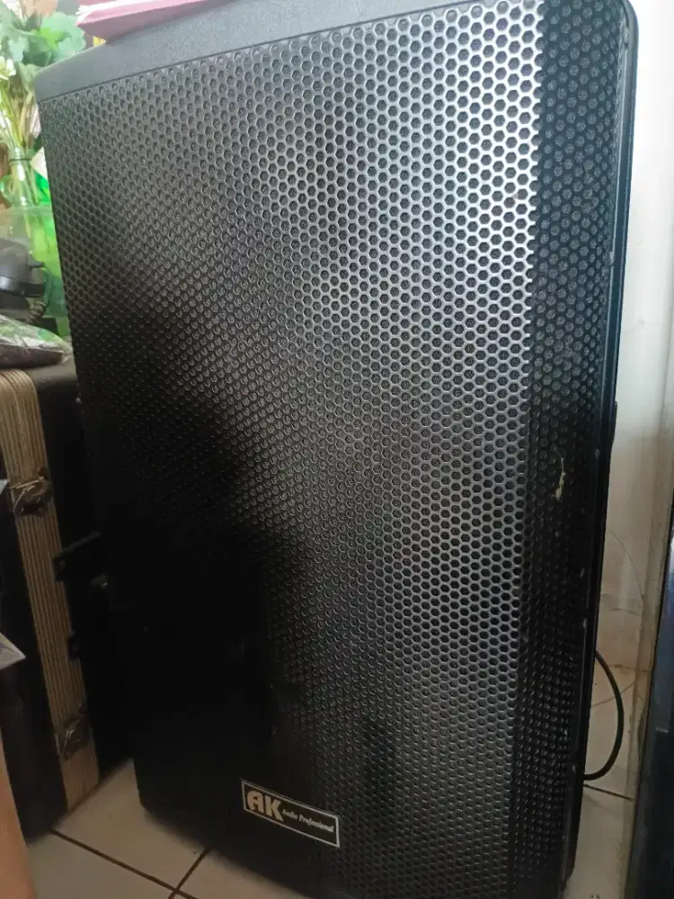 Speaker aktif satu set mixer