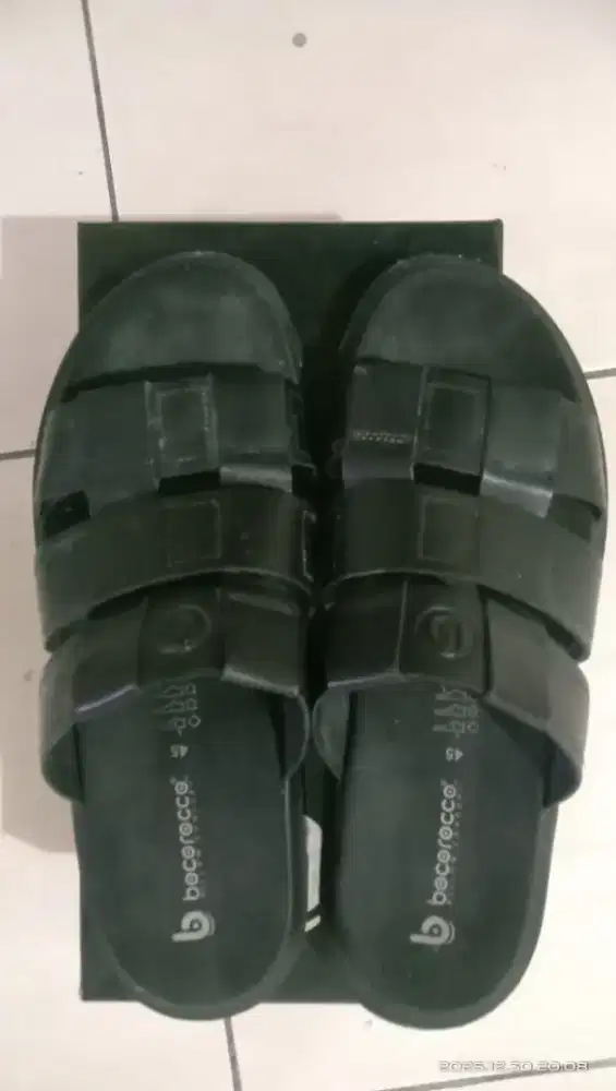 Dijual sandal kulit pria merk bocorocco size 45