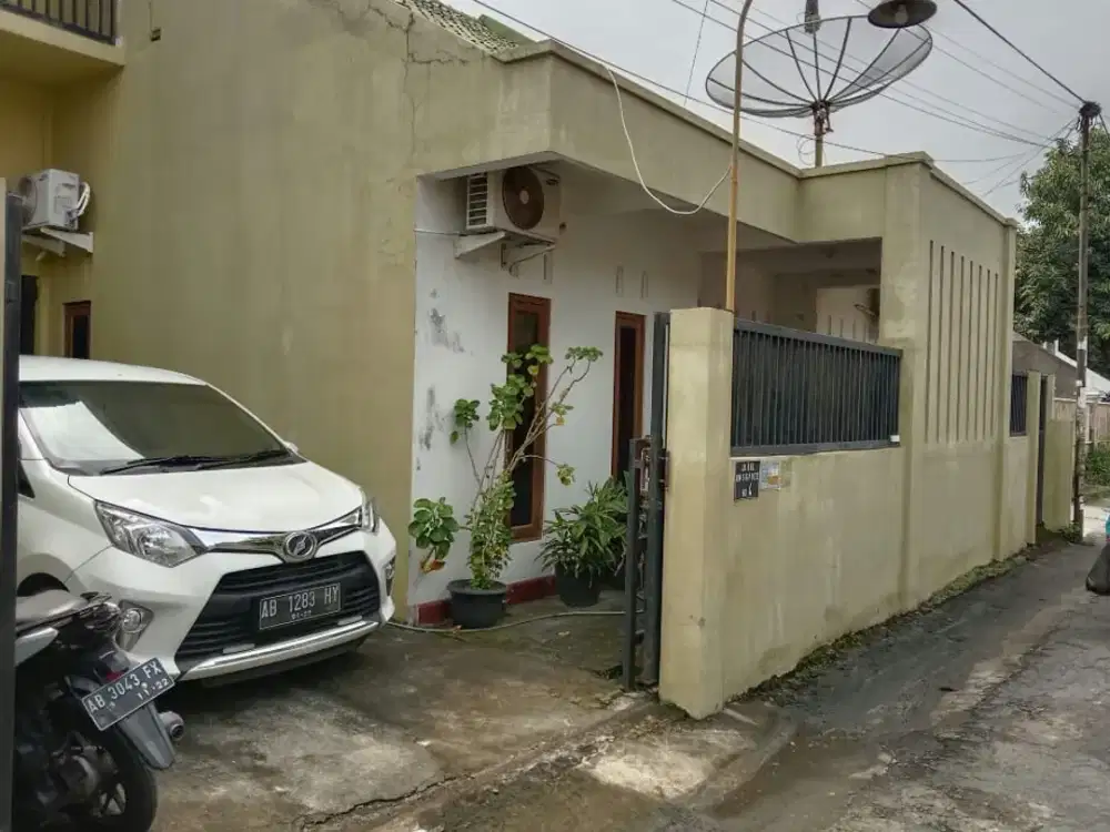 Tanah bagus strategis di jalan kaliurang km 5 belakang Rmh makan padang sederhana dekat UGM