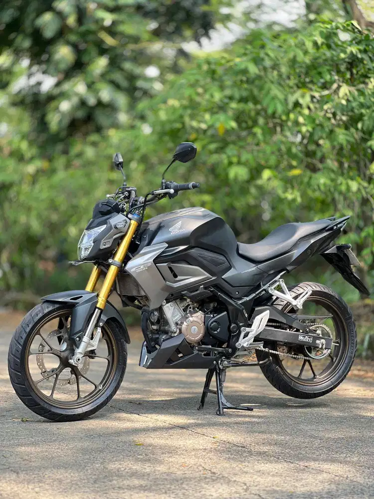 HONDA NEW CB 150R BLACK 2023 LOW KM PAJAK ON SIAP GASPOL