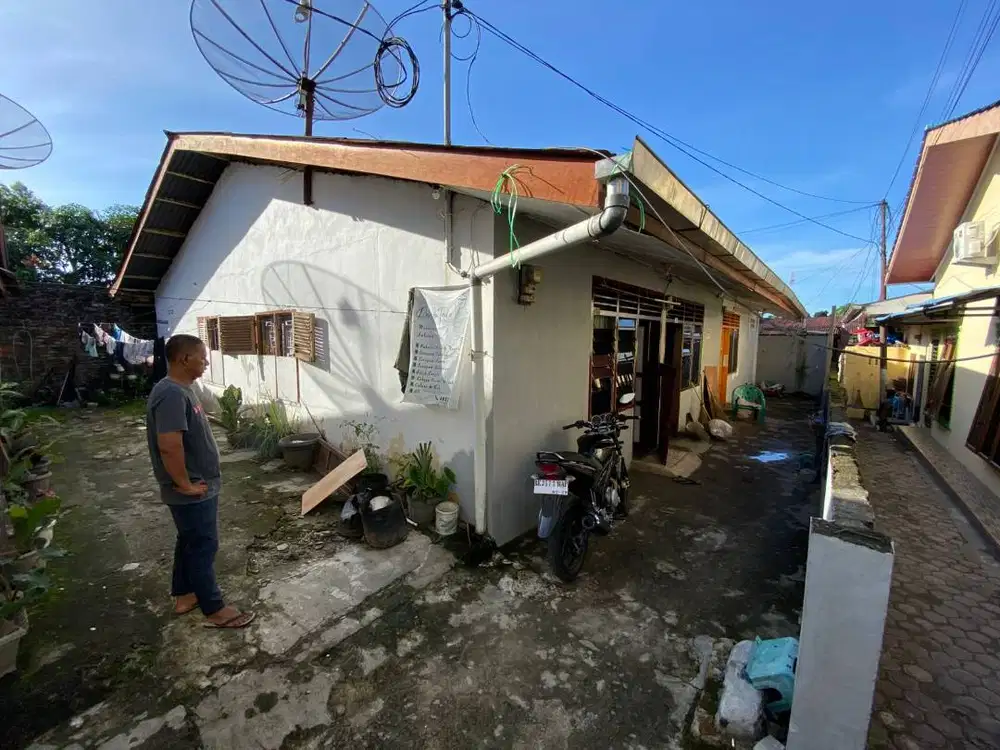 Dijual Rumah Kontrakan 3 (Tiga) Pintu, Cocok Untuk Invetasi, Luas 221m