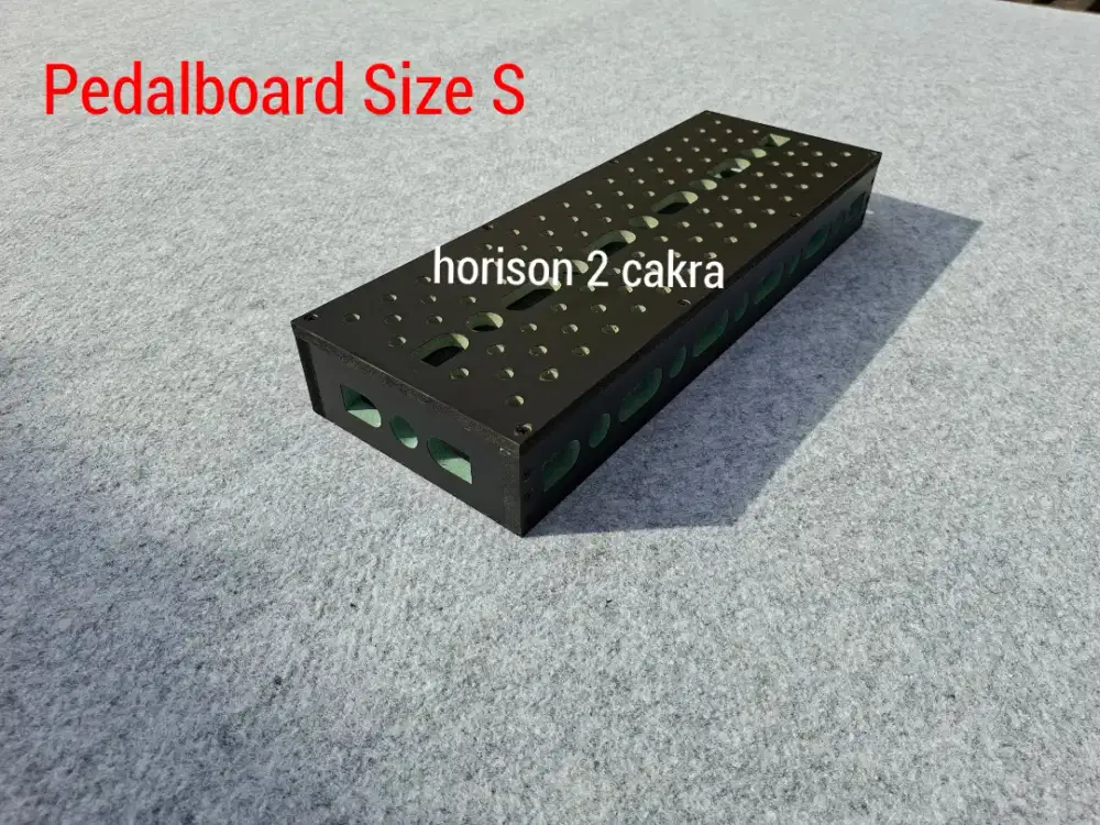 Pedalboard Efek Gitar