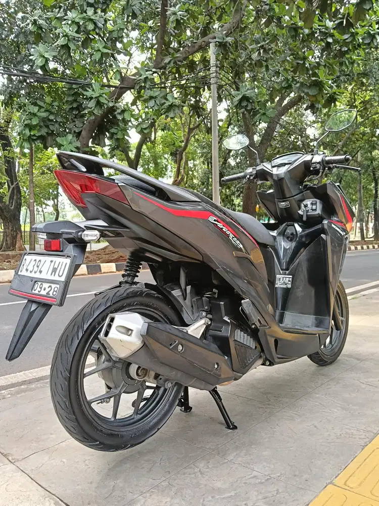 DIJUAL CASH NEW HONDA VARIO 125 CBS ISS THN 2018 PJK IDUP SIAP PAKAI