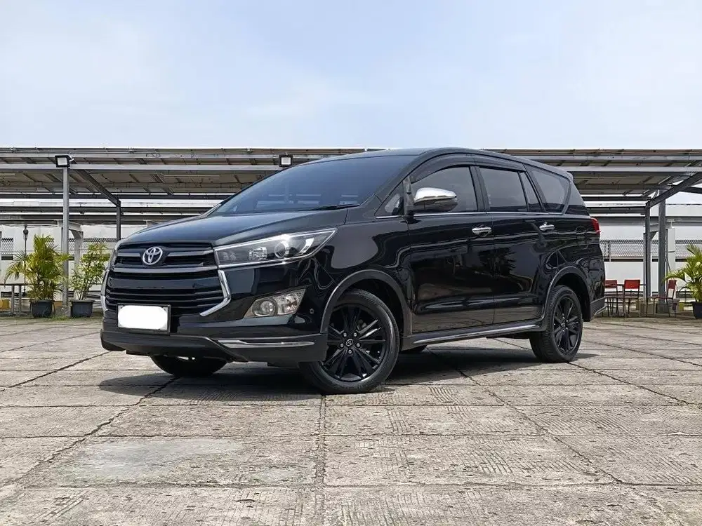 Innova Venturer Diesel AT 2019