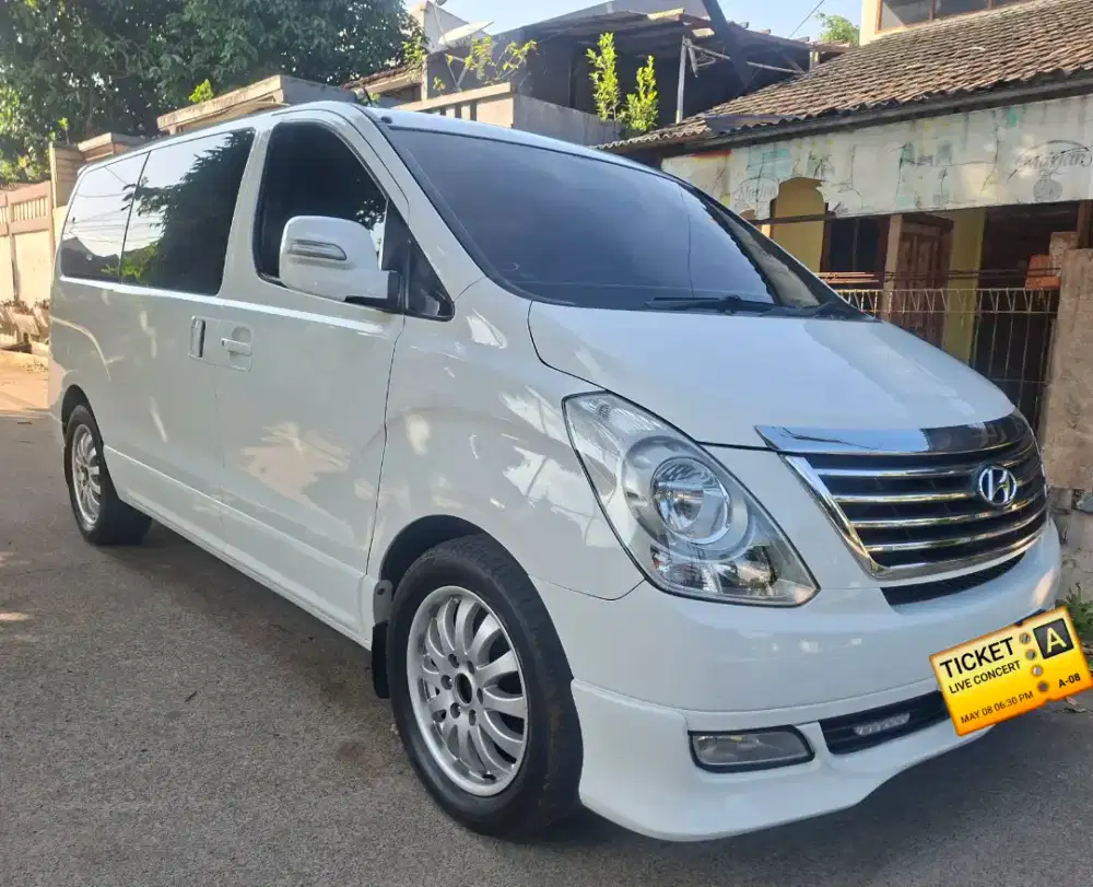 Hyundai H1 XG Diesel 2012 a/t record dari baru