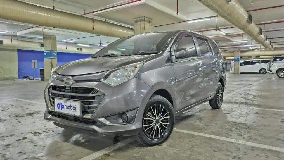 KM Rendah - Daihatsu Sigra 1.2 X Deluxe Bensin-AT 2017