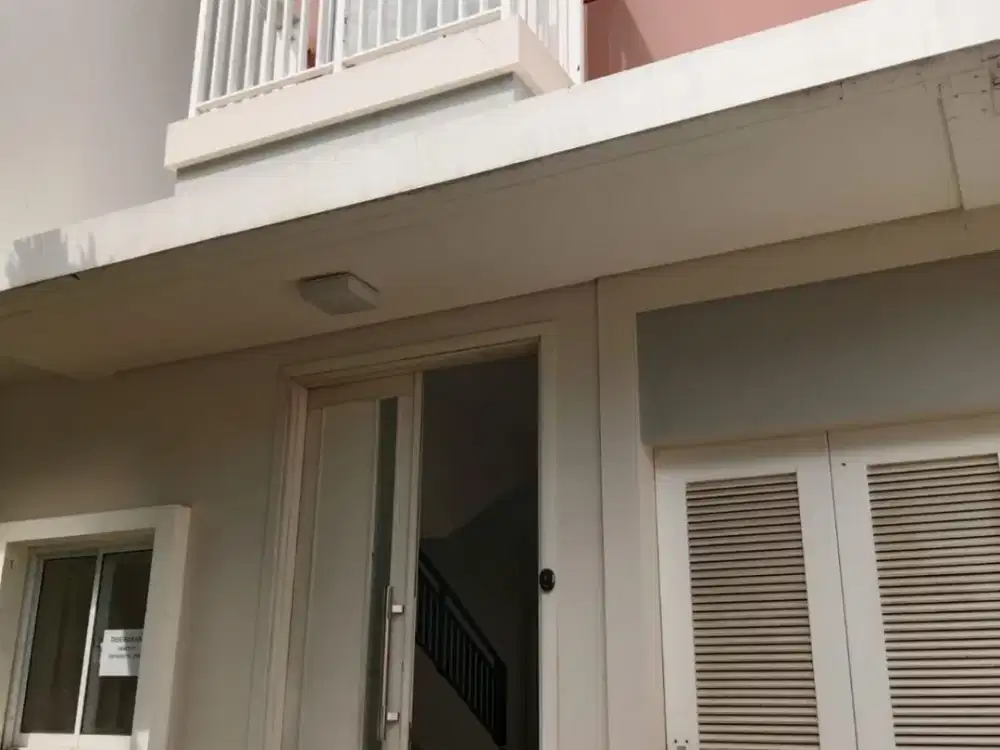# disewa rumah di summarecon cluster amanda dekat mall summarecon, TOL, rumah sakit borromeus, dan sekolah al azhar