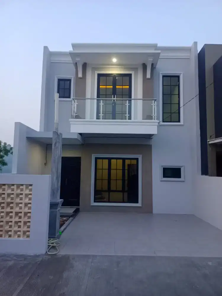 Rumah Modern Elegan SHM Grand Wisata