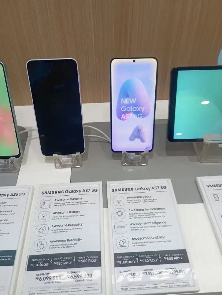 Saya menjual semua merk&tipe handphone