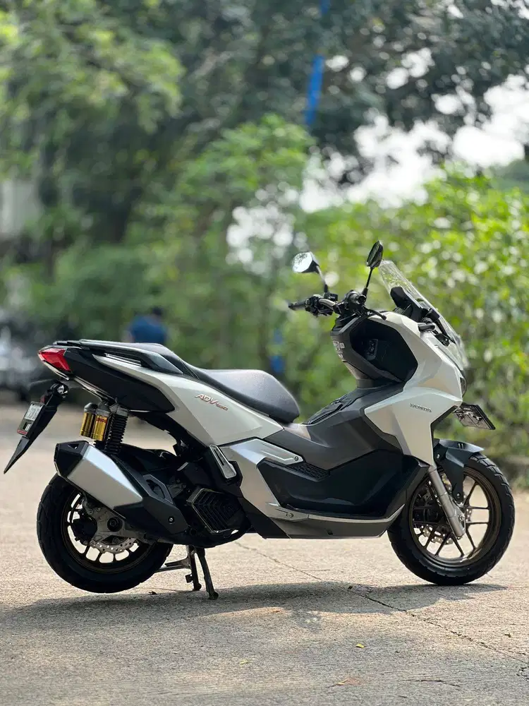 RASA BARU! HONDA ADV 160 ABS PUTIH 2022 KM 6K KONDISI MULUS TANPA PR