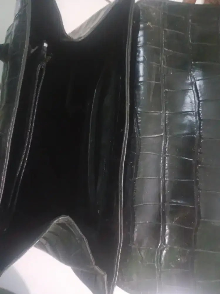 Tas kulit tebal jinjing