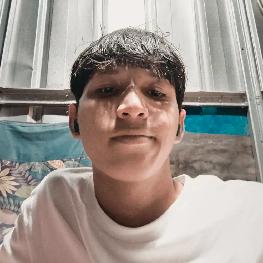 Cari kerja dan pengalaman, apa aja asal diajarin