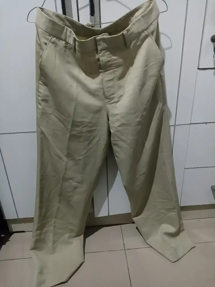 Celana Wanita Khaki Muda Formal