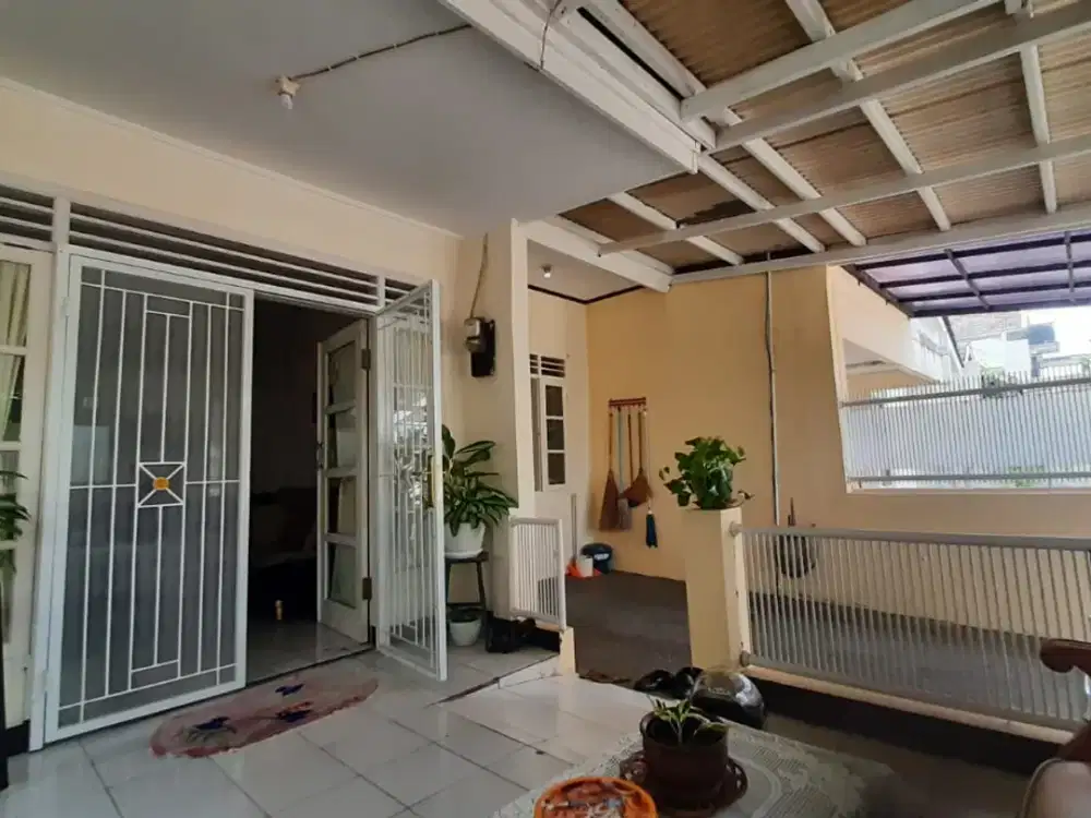 Rumah Terawat Komplek Ujungberung Indah UBI dekat UBERTOS Mall | LL051